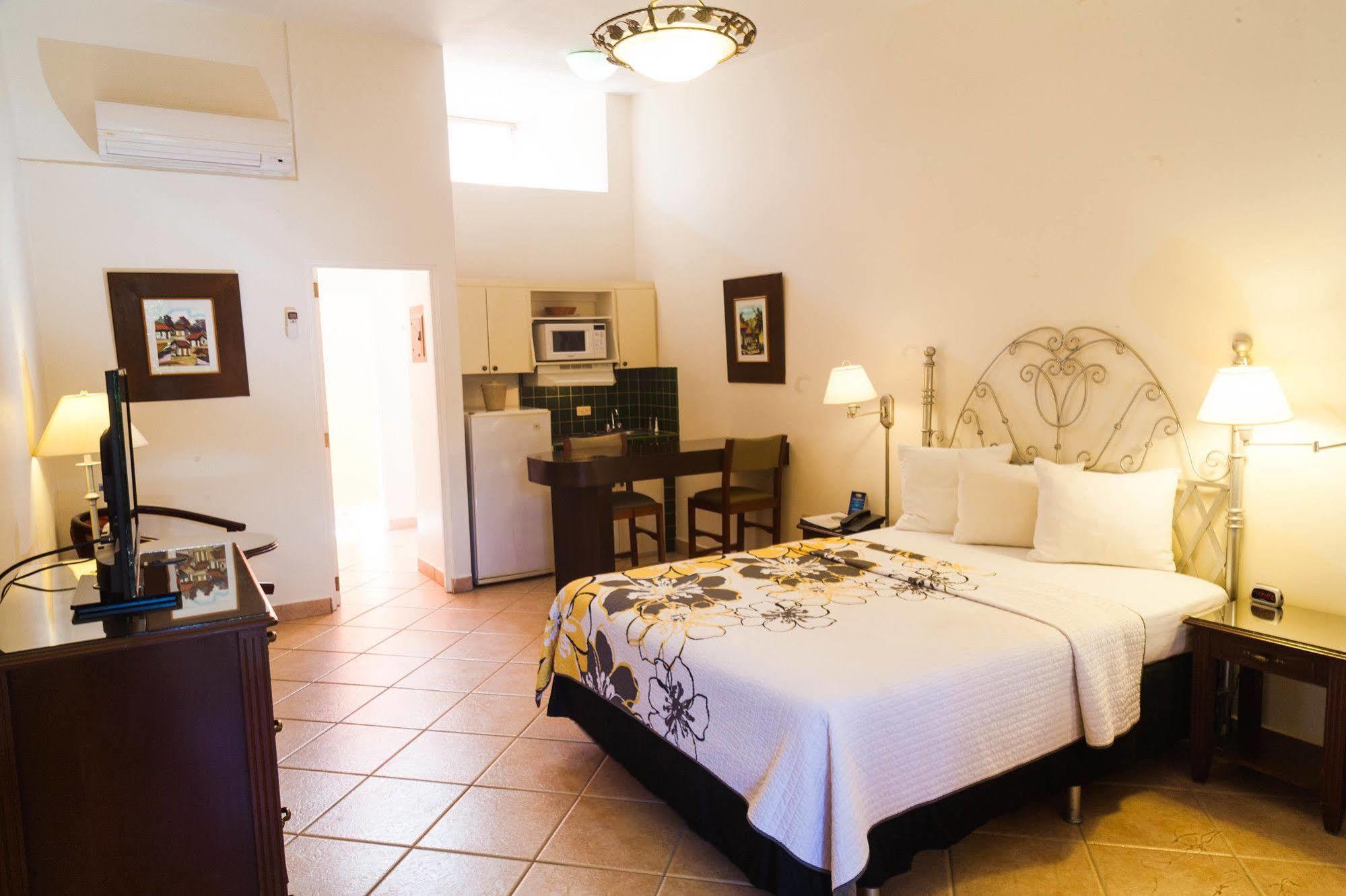 Hotel El Almendro ماناجوا المظهر الخارجي الصورة